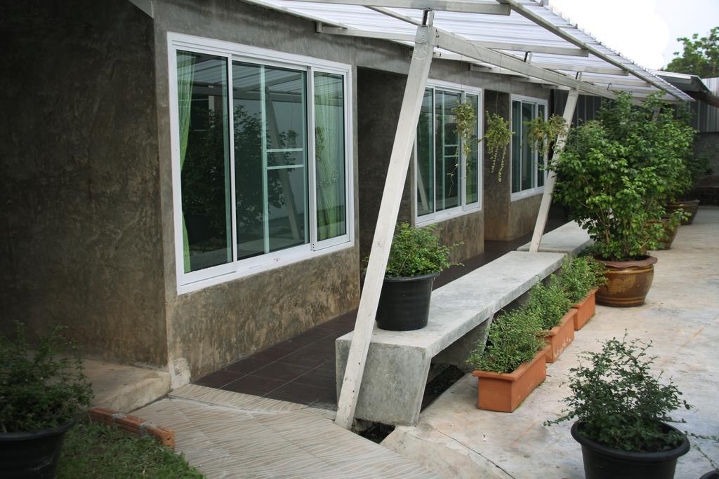 Zan Pla Nade Guesthouse Чианграй Экстерьер фото